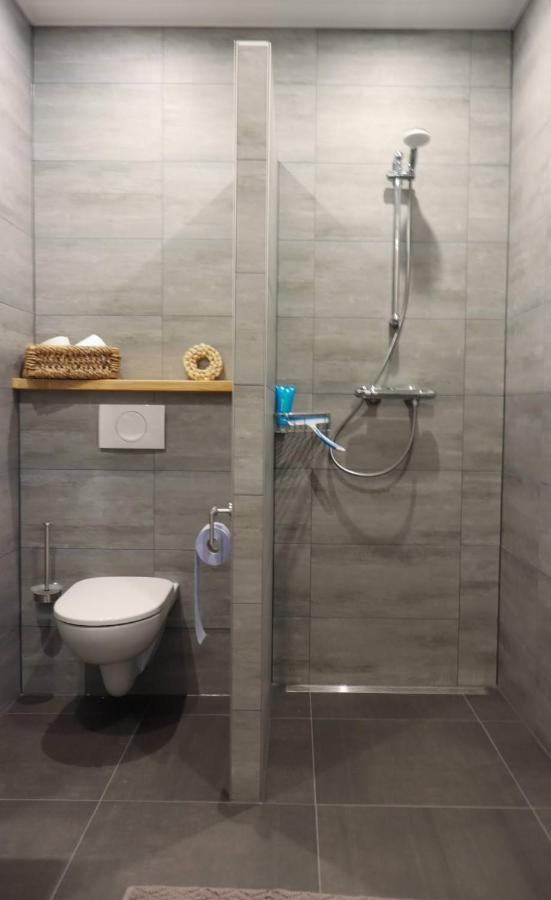 B&B Buutegeweun Sommelsdijk Εξωτερικό φωτογραφία