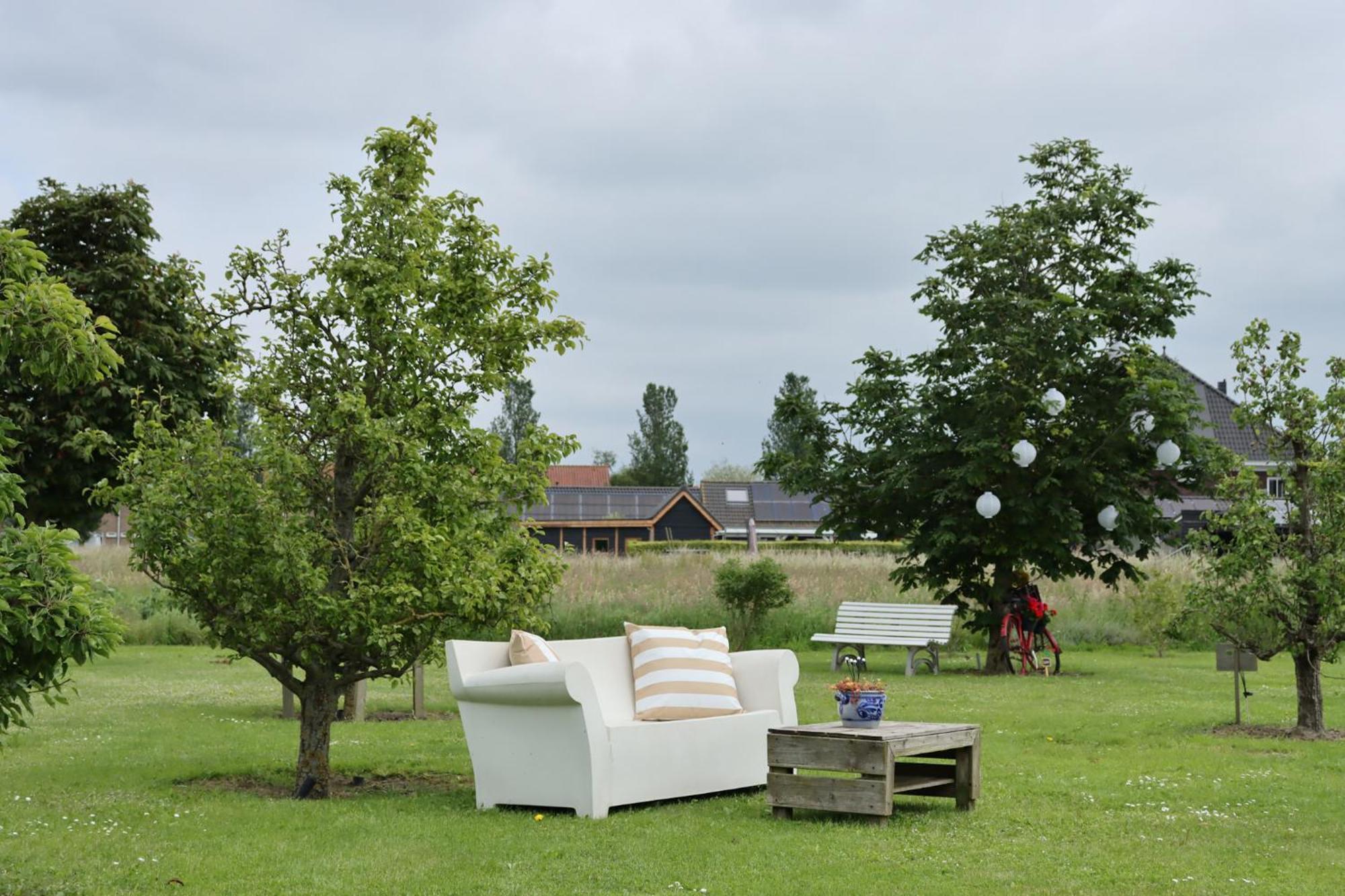 B&B Buutegeweun Sommelsdijk Εξωτερικό φωτογραφία